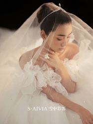 -雪中彩影婚纱摄影·微光艺术中心