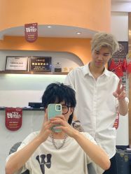 -V8潮牌·接发烫染连锁