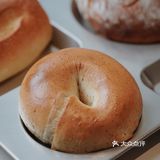 🥯面包人，面包魂。我就是个碳水做的博主吧…