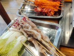 -哈尔滨小酒馆·鲜肉现穿自助烧烤(康新花园店)