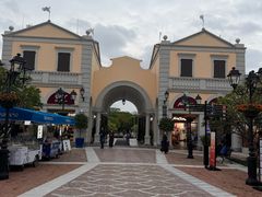 -佛罗伦萨小镇广佛名品奥特莱斯(疏港路店)