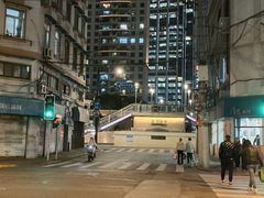 -如家商旅酒店(上海外滩南京路步行街地铁站店)