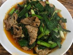 蒜苗盐煎肉-雨田饭店(华兴东街店)