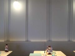 -港丽餐厅(高德置地店)