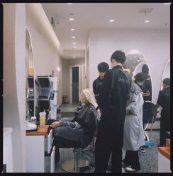 -东秀护肤造型