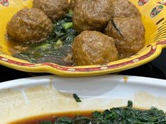 老季市大肉圆-老季市·三代非遗传承·地标美食老汁鸡(工农路店)
