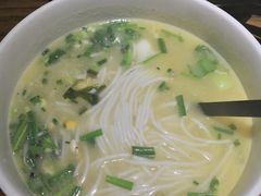 传统过桥米线之秀才米线-茶花妹子云南餐厅(北大店)