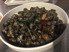 -龙巢盱眙龙虾·牛蛙·烧烤宵夜(八卦岭店)