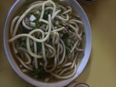 牛肉藏面-老光明岗琼甜茶馆