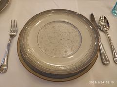 奶油松茸蘑菇汤-莫斯科餐厅