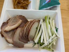 -李连贵熏肉大饼(金隅嘉品Mall店)