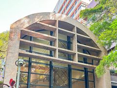 -香港大学