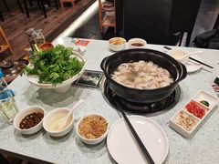 -烹然四季椰子鸡火锅(团结湖总店)