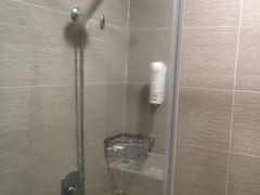 浴室-如家精选酒店(苏州火车站万达广场地铁站店)