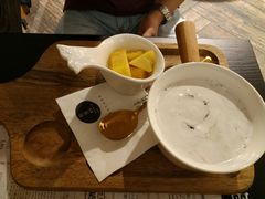 椰奶紫米银耳羹-炖物24章·顺时轻养茶(杭州大厦店)