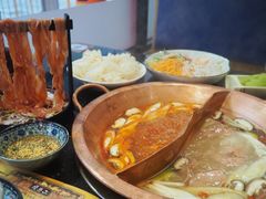 鴛鴦鍋-成都老码头火锅(旺角店)