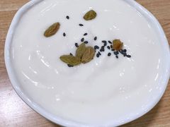 酸奶-新疆食府(华龙店)