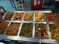 -食里香自助快餐(香槟小镇店)