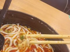 酸辣肥肠-宝小庆邵阳米粉(深圳市南山保利店)