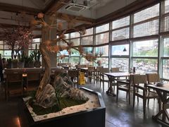 -蜜桃餐厅·伴山(湖滨商业街店)