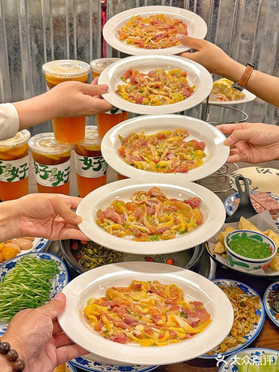 不开玩笑，这家养生鸡煲在杭州排前三！