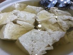 -石磨豆花家常菜·牦牛排土火锅