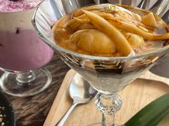 -Chom Cafe and Restaurant