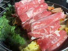 部队锅-MI WU FACTORY米屋美食工厂餐厅(绿地店)