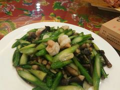 -闯关东东北农家菜(崂山石老人店)