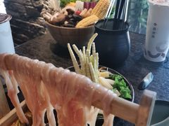 -湊湊火锅·茶憩(新中关购物中心店)