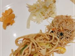 -铂逸梦秦酒店(横店梦幻谷店)