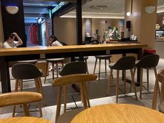 大堂-星巴克臻选(上海中环广场2F店)