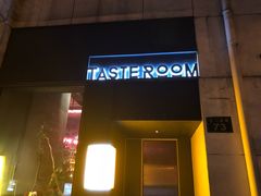 -TASTE ROOM Bar