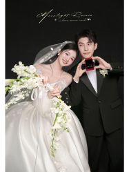 -雅云婚纱摄影工作室旗舰店