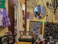 -Oolong乌龙茶古着店