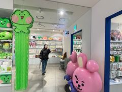-LINE FRIENDS Garosu-gil Flagship Store