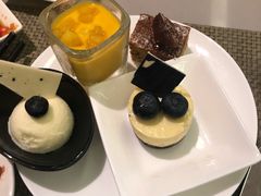 -海口绿发希尔顿酒店-田园汇自助餐·三文鱼·海鲜