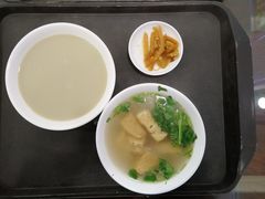 -聚德华天护国寺小吃(甜水园店)