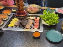 -臻牛烤肉