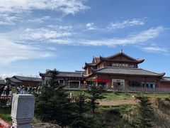 -峨眉山报国寺