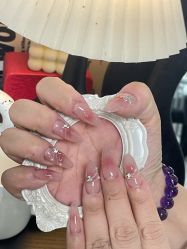 -芊屿芊浔美甲