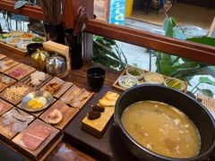-银米·云南传统过桥米线(双廊黑金冠店)