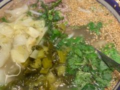 -云阿蛮云南生烫牛肉米线(奉贤路店)