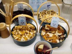 -蜜桃餐厅·伴山(湖滨商业街店)