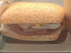 秘汁牛肉鲜蔬卷-星巴克(潍坊万达广场店)