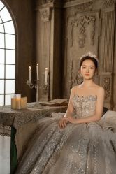 -乐派诗婚纱摄影