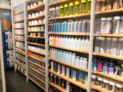 -名创优品(中原万达2F店)