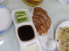 -六和聚传统烤鸭.天津菜(和平店)
