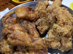 -BHC炸鸡(明洞总店)