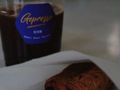 迷你巧克力面包卷-吉派索自家烘焙咖啡馆(千佛山店)